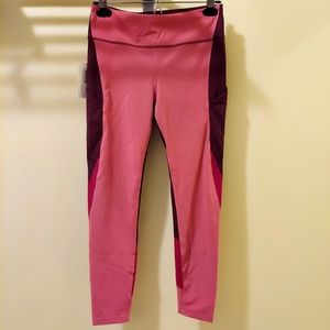 OV Zoom 7/8 leggings NWT size M